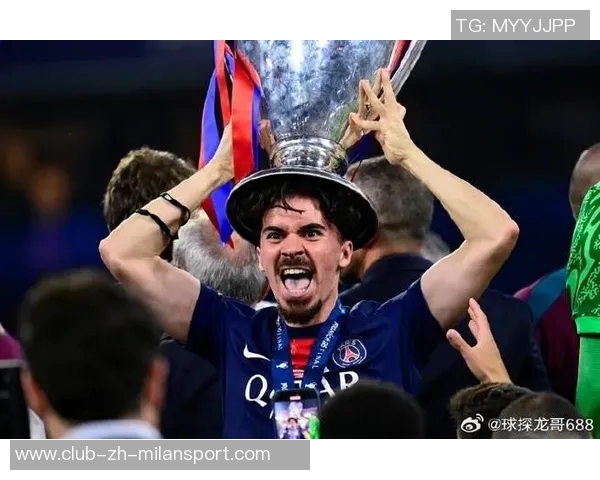 恩里克盛赞维蒂尼亚为世界顶级中场巴黎需树立独特身份认同 恩里克盛赞维蒂尼亚为世界顶级中场巴黎需树立独特身份认同