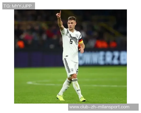 基米希回顾十年拜仁历程感慨与同一教练共迎新赛季的珍贵体验 基米希回顾十年拜仁历程感慨与同一教练共迎新赛季的珍贵体验