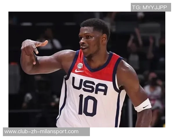 爱德华兹上半场表现平平15投6中三分仅1中收获17分1板2助 爱德华兹上半场表现平平15投6中三分仅1中收获17分1板2助