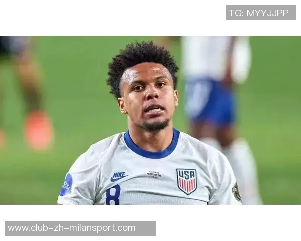 尤文图斯官方宣布禁止3名种族歧视麦肯尼的帕尔马球迷观赛