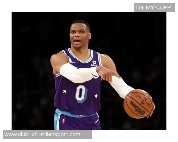 威少坚定信念每场比赛都全力以赴为球队展现拼搏精神 威少坚定信念每场比赛都全力以赴为球队展现拼搏精神