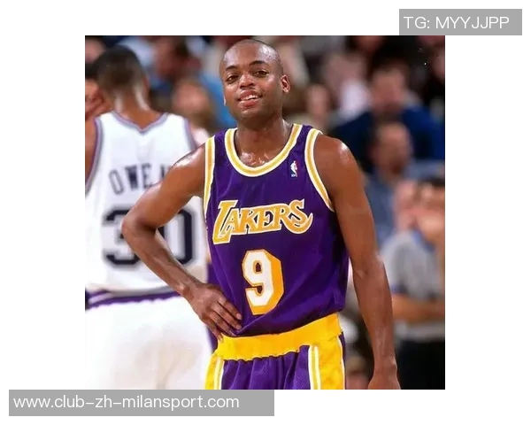 范埃克塞尔谈曼巴精神:许多人只是在口头上支持而已 范埃克塞尔谈曼巴精神:许多人只是在口头上支持而已